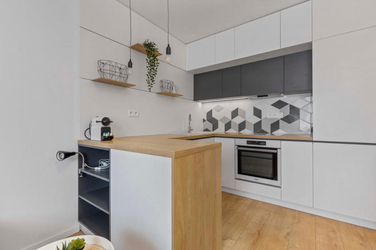 Apartamento Lam Concrete - Ac - Balcony Bratislava Exterior foto